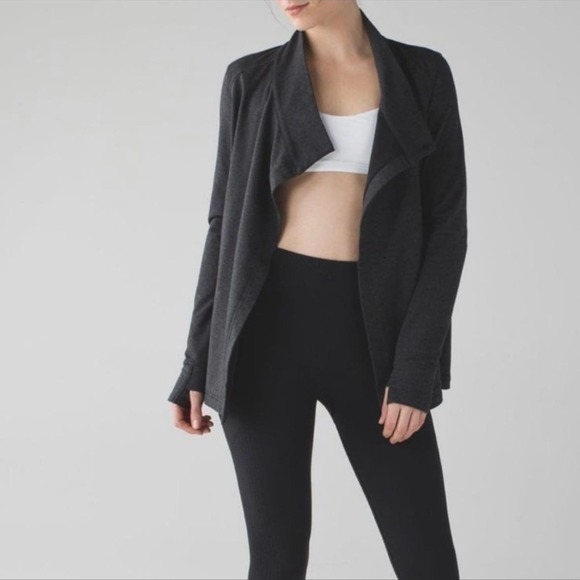 Lululemon Coast Wrap in Heathered Black Size 4 - Picture 2 of 8